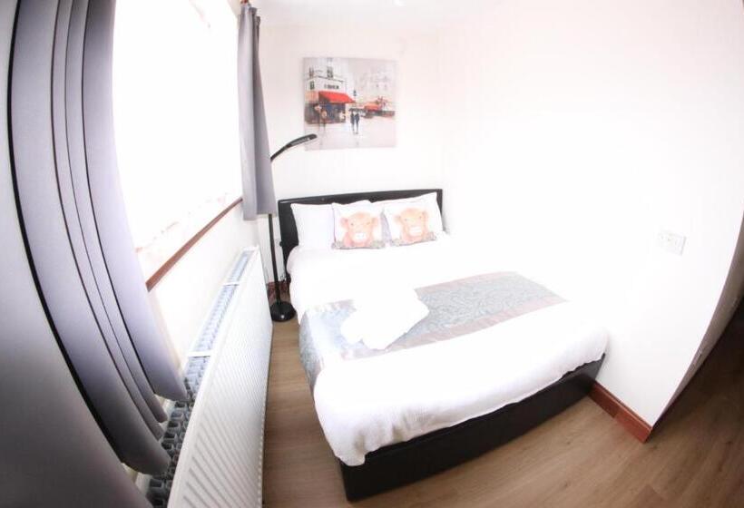 豪华房间, College Street Abode