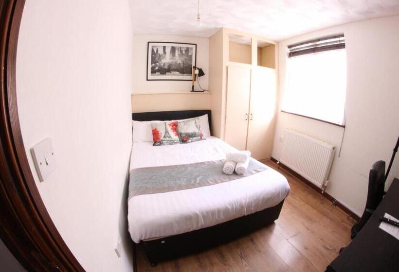 标准间, College Street Abode