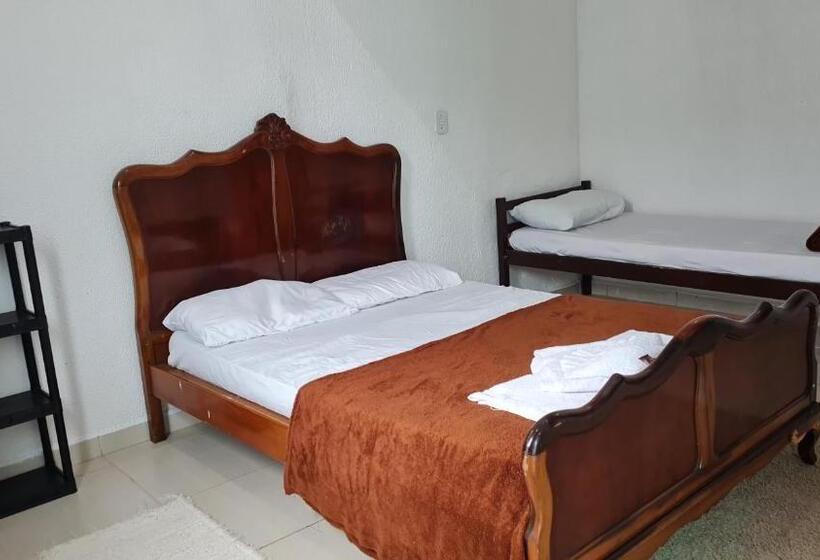 جناح, Porto Suítes Peruíbe