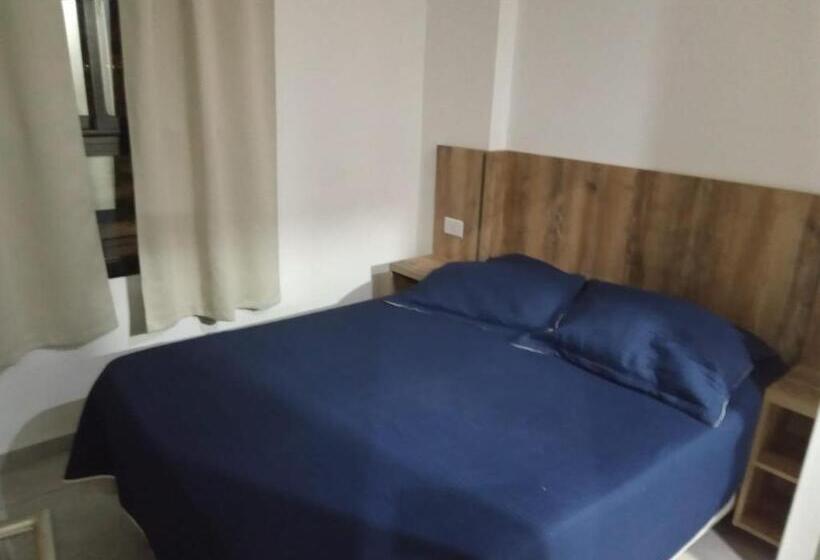 جناح ديلوكس, Depto Temporario La Plata