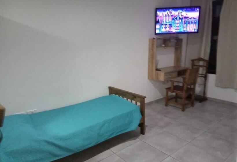 جناح ديلوكس, Depto Temporario La Plata