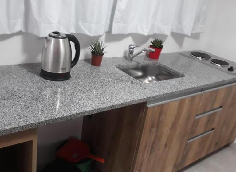 جناح ديلوكس, Depto Temporario La Plata