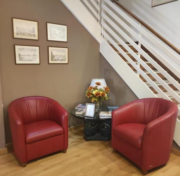 Economy Quadruple Room, La Petite Maison