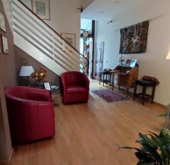 اتاق کلاسیک چهارنفره, La Petite Maison