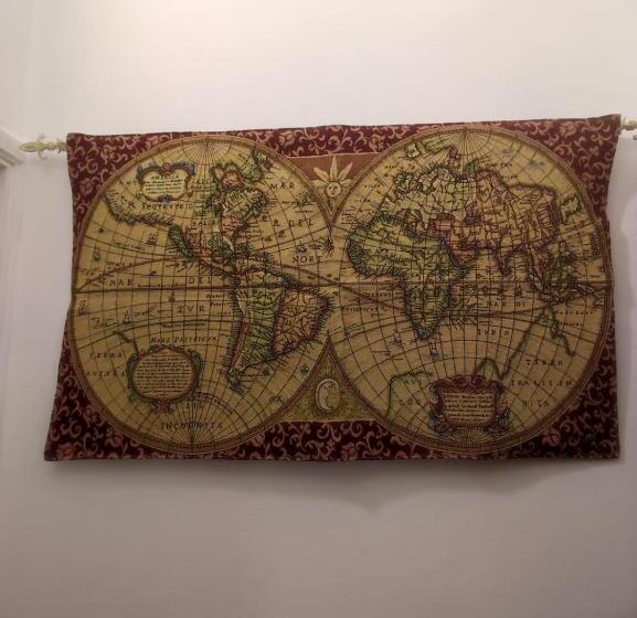 سوییت جونیور, La Petite Maison