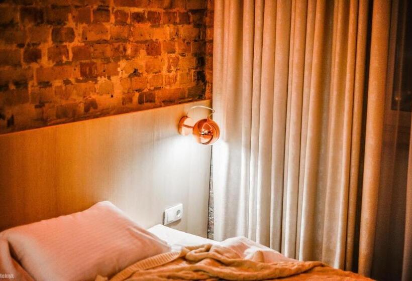 اتاق لوکس با بالکن, Kyiv Boutique Apartments