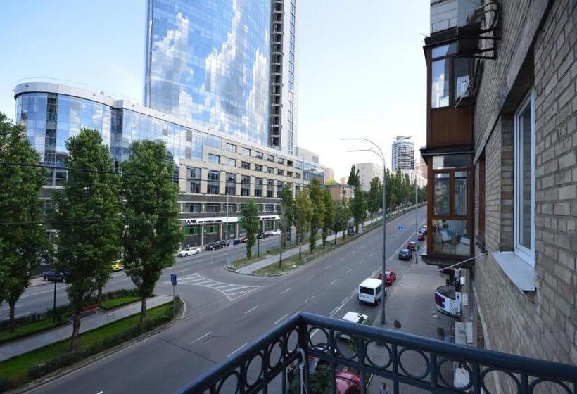 اتاق لوکس با بالکن, Kyiv Boutique Apartments
