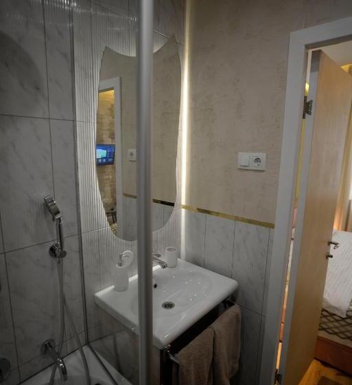 اتاق استاندارد سه نفره, Kyiv Boutique Apartments