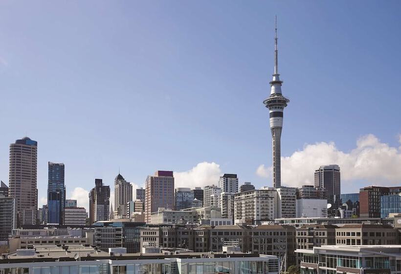 חדר סטנדרט נוף לעיר, Travelodge Hotel Auckland Wynyard Quarter