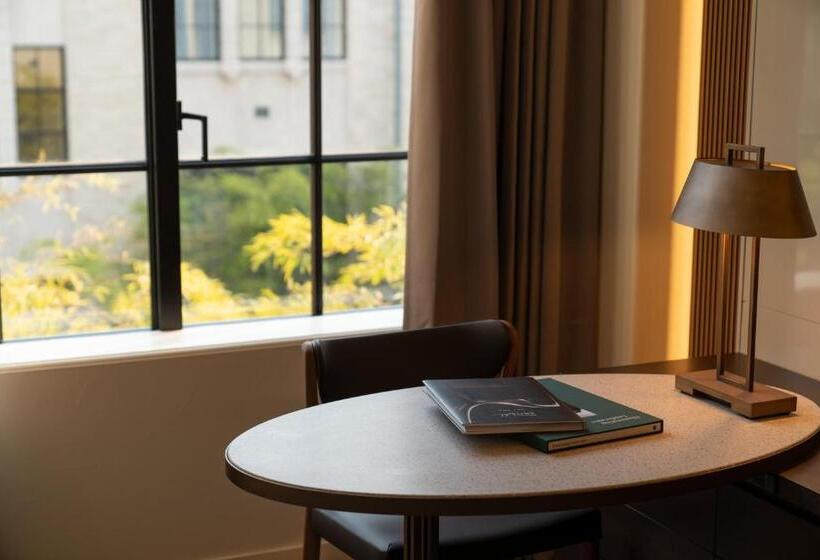 اتاق سوپریور با تخت بزرگ, The Hotel Seiryu Kyoto Kiyomizu   A Member Of The Leading Hotels Of The World