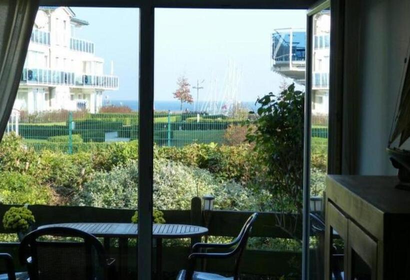 1 Sovrums Lägenhet, Yachthafenresidenz