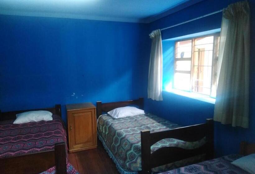 חדר קלאסי לארבעה, Santa Ana Departamentos