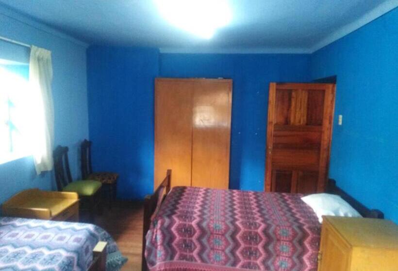 חדר קלאסי לארבעה, Santa Ana Departamentos