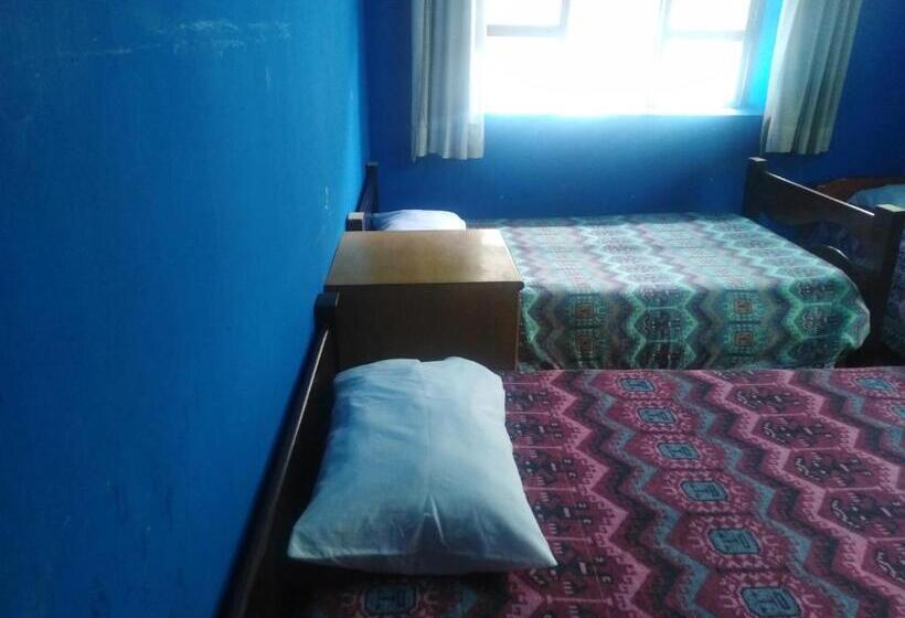 חדר קלאסי לארבעה, Santa Ana Departamentos