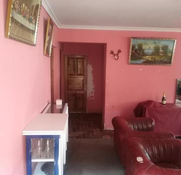 Quarto Familiar, Santa Ana Departamentos