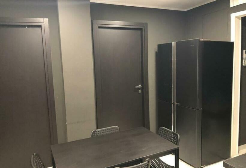 اتاق استاندارد با بالکن, Linda S Guest House