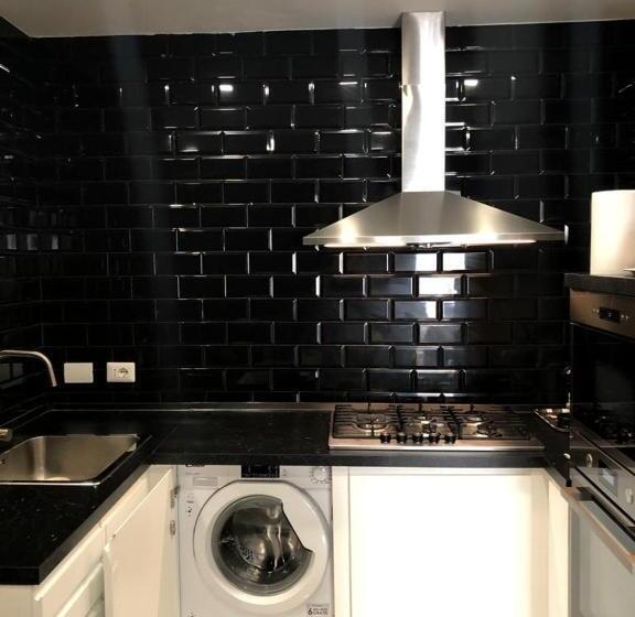 اتاق استاندارد, Linda S Guest House