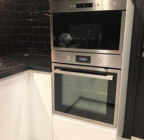 اتاق استاندارد, Linda S Guest House