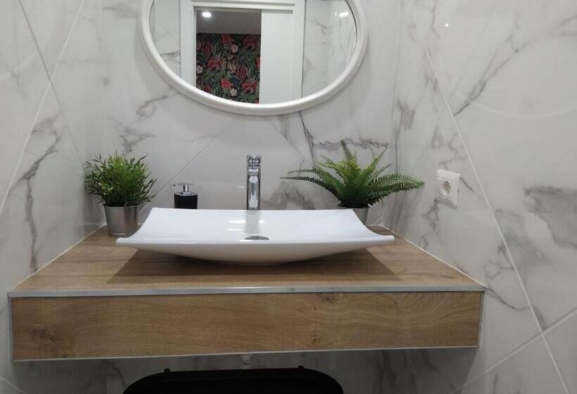 اتاق استاندارد با تخت بزرگ, Linda S Guest House