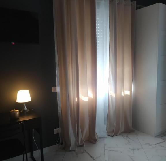 اتاق استاندارد, Linda S Guest House