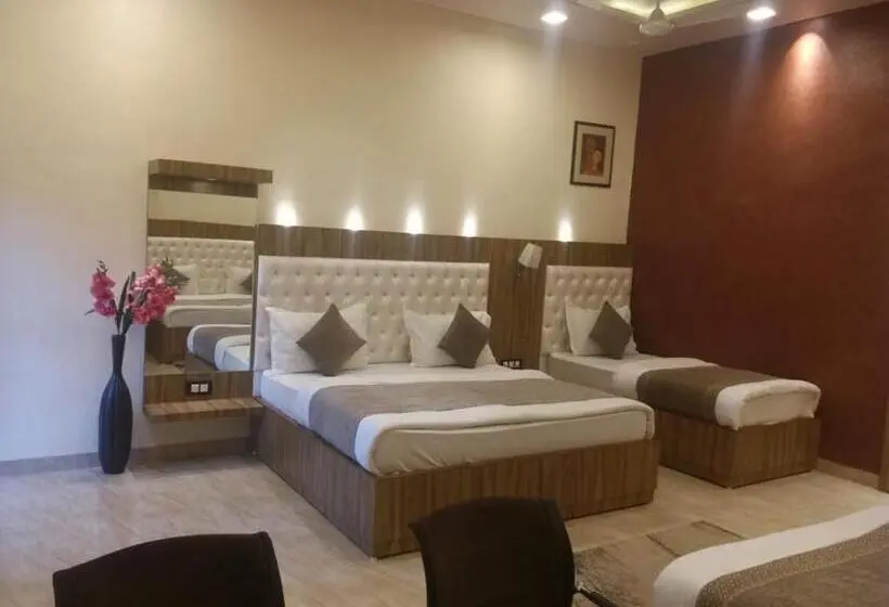スイート（家族用）, Hari Niwas   A Boutique Garden Resort Mount Abu