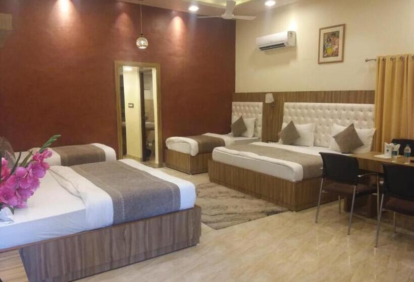 Family Suite, Hari Niwas   A Boutique Garden Resort Mount Abu