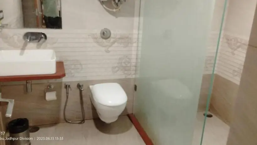 デラックストリプルルーム, Hari Niwas   A Boutique Garden Resort Mount Abu