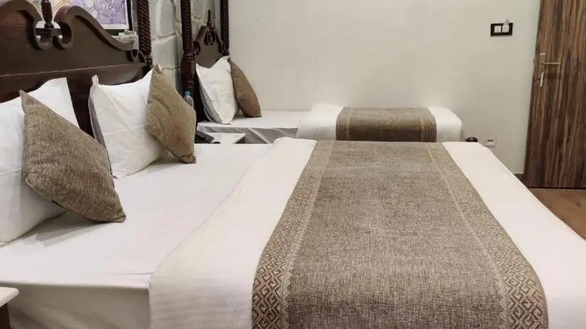 デラックストリプルルーム, Hari Niwas   A Boutique Garden Resort Mount Abu