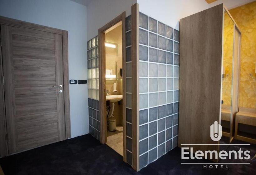 اتاق استاندارد با بالکن, Elements