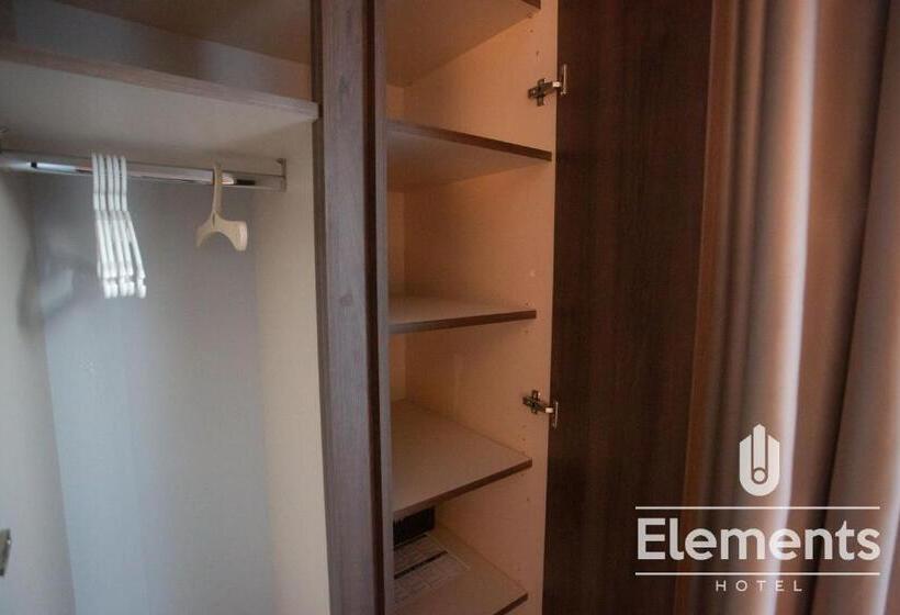 اتاق استاندارد با بالکن, Elements