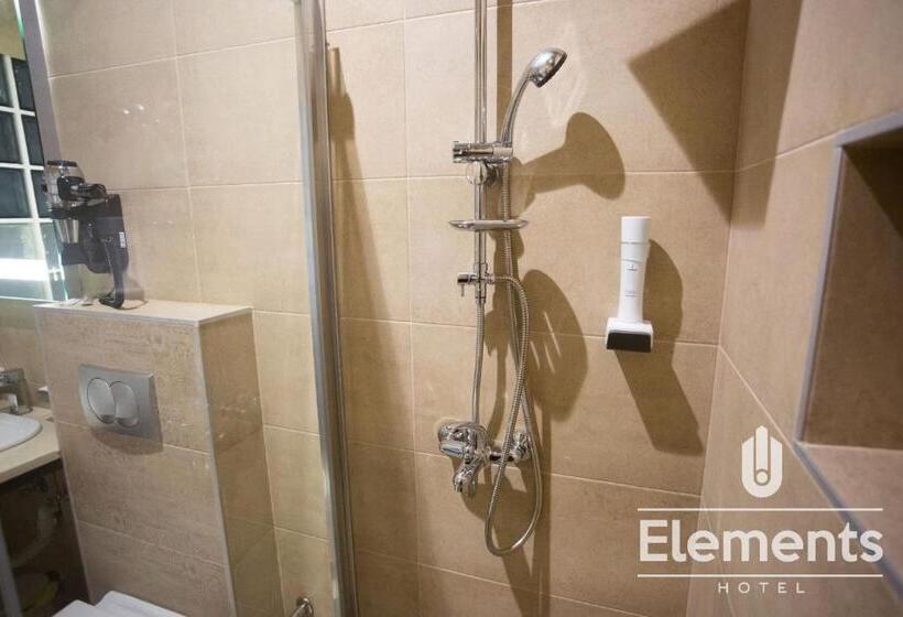 اتاق لوکس با بالکن, Elements