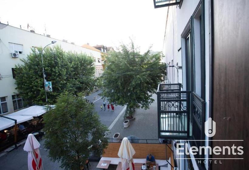 اتاق استاندارد یک تخته با بالکن, Elements