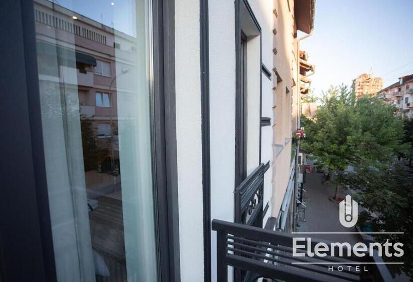 اتاق استاندارد یک تخته با بالکن, Elements