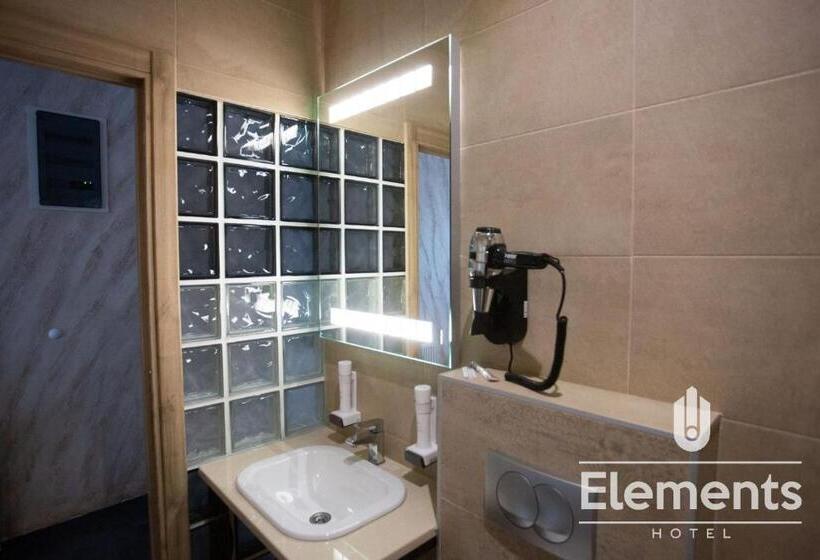 اتاق استاندارد یک تخته با بالکن, Elements