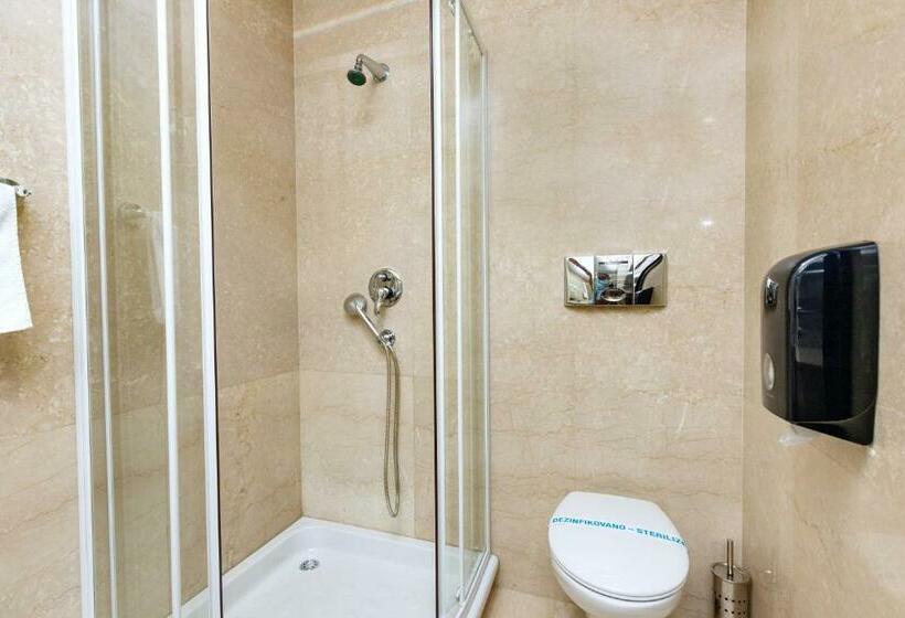 اتاق استاندارد, Garni Hotel Ami