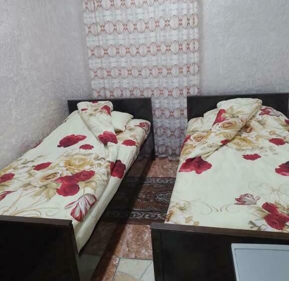 اتاق استاندارد, Artur