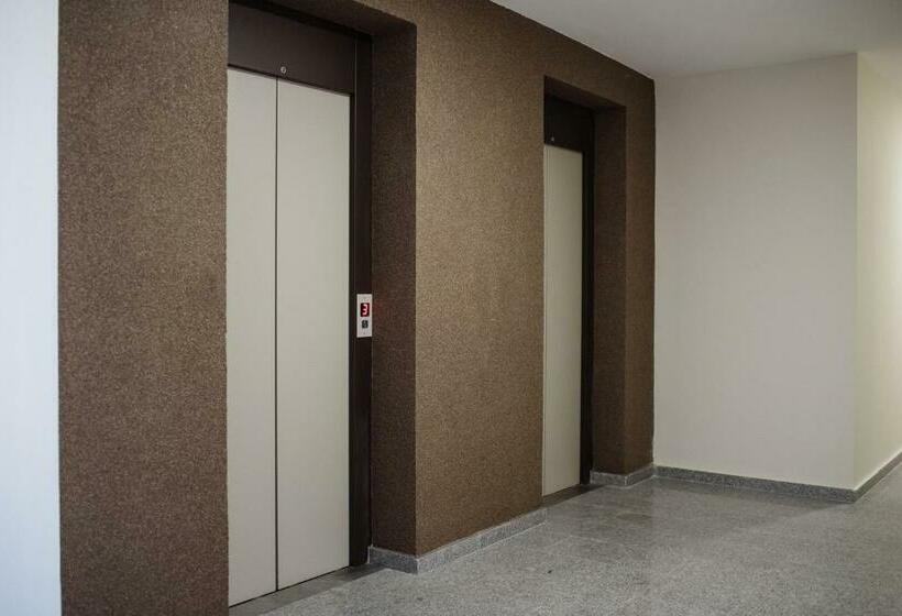 سوییت لوکس, Jacuzzi Room