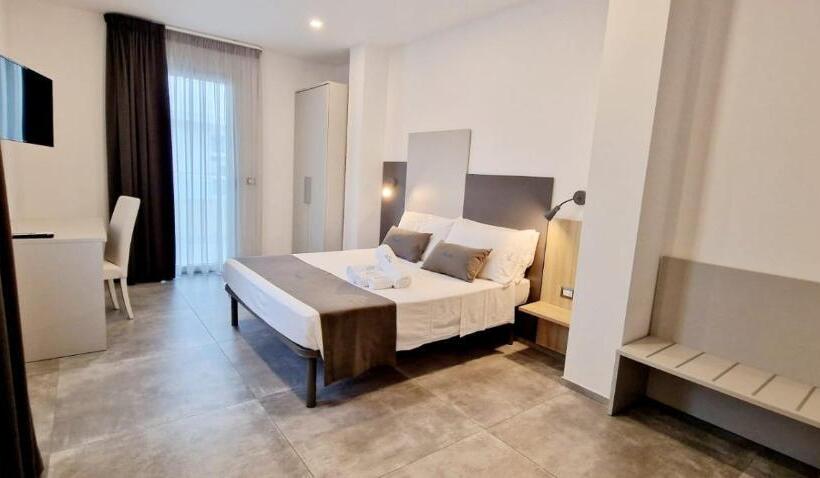 חדר דלוקס עם מרפסת, Marebed Apartments & Rooms