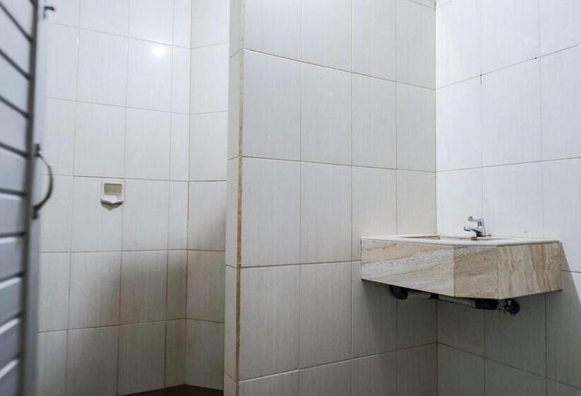 חדר סטנדרט, Reddoorz @ Jalan Gajah Mada Medan 2