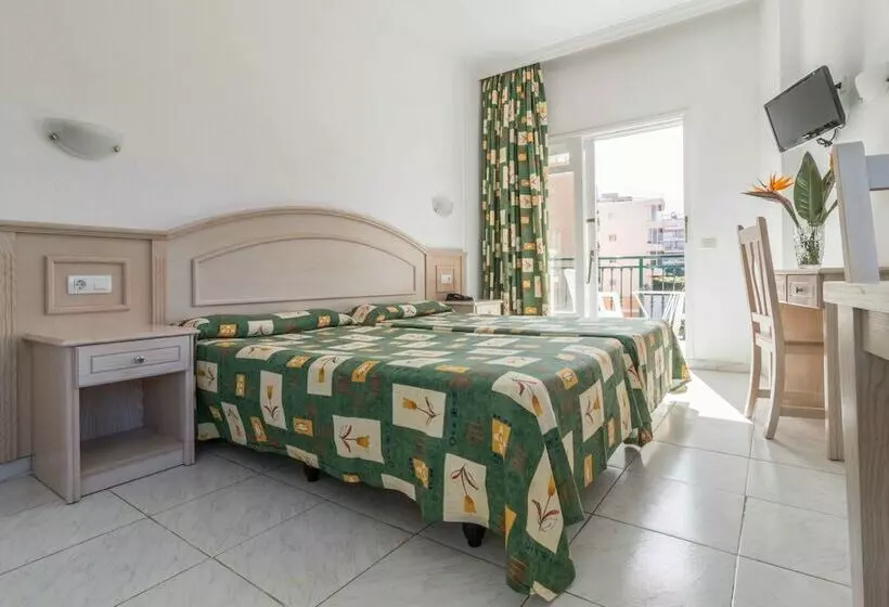 استودیوی استاندارد, Apartamentos La Carabela