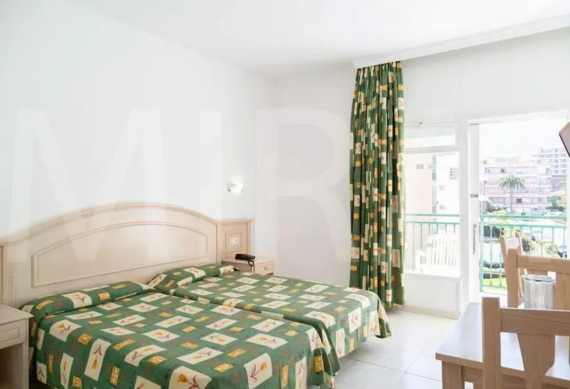 استودیوی استاندارد, Apartamentos La Carabela