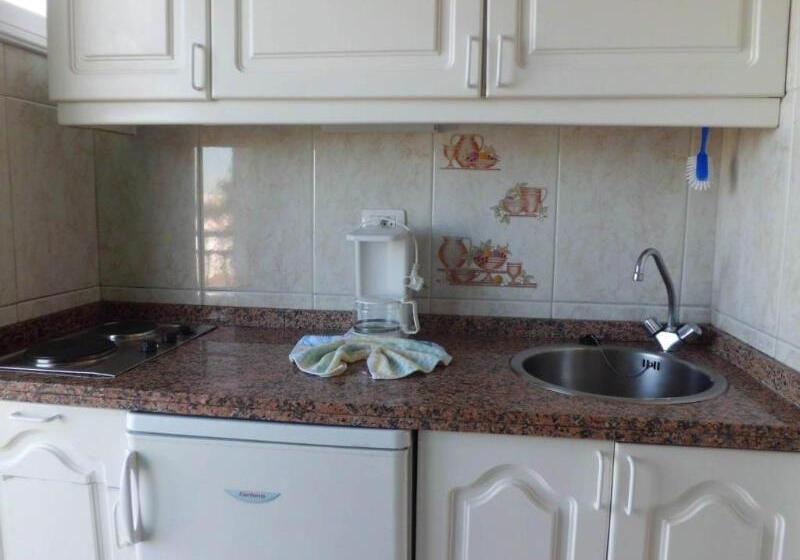 إستوديو قياسى, Apartamentos La Carabela