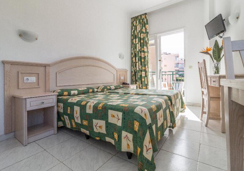 إستوديو قياسى, Apartamentos La Carabela