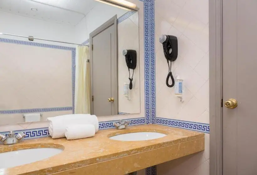 سوییت جونیور, B&b Hotel Sado Setúbal