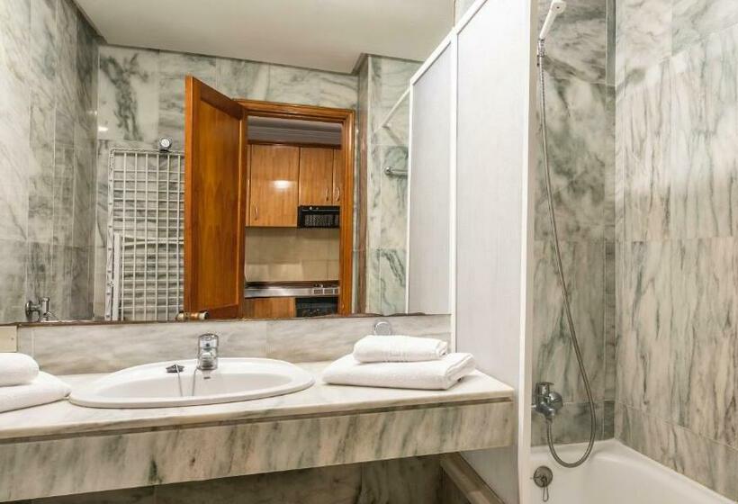 חדר סטודיו סטנדרד, Be Live Be Smart Florida Plaza