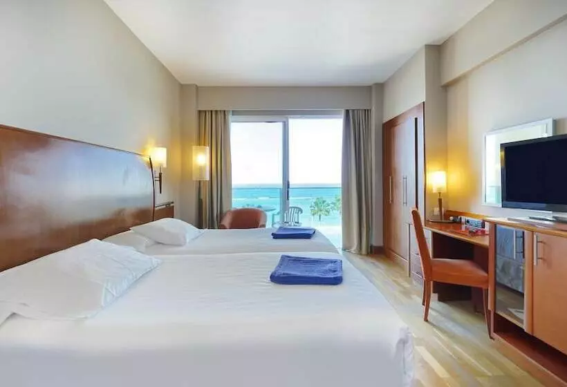 اتاق استاندارد با چشمانداز دریا, Bull Reina Isabel & Spa