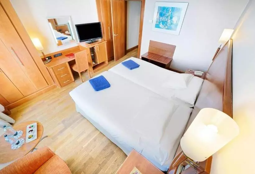 اتاق استاندارد, Bull Reina Isabel & Spa