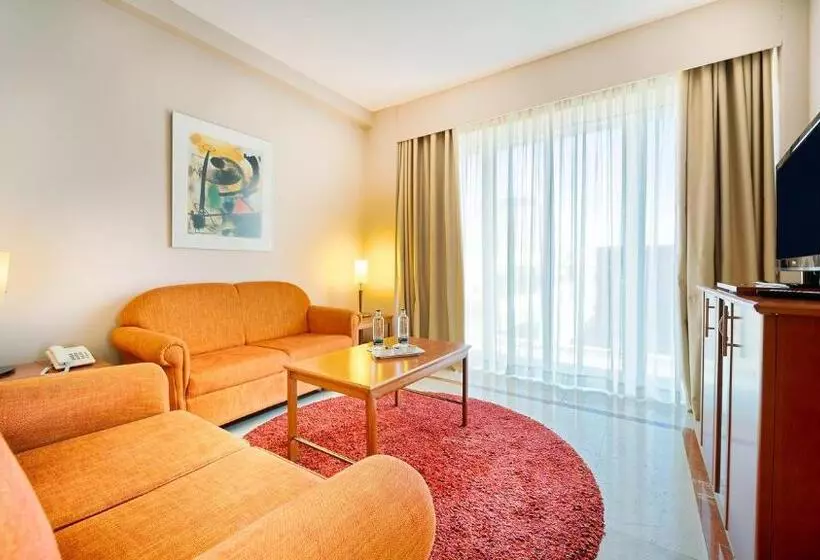 سوییت, Bull Reina Isabel & Spa
