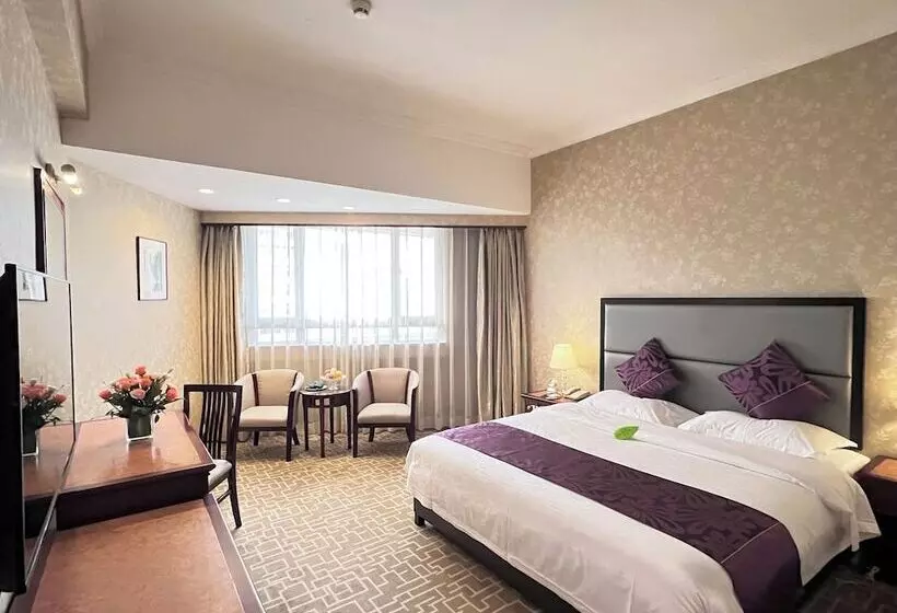 اتاق کلاس بیزنس, Century Plaza