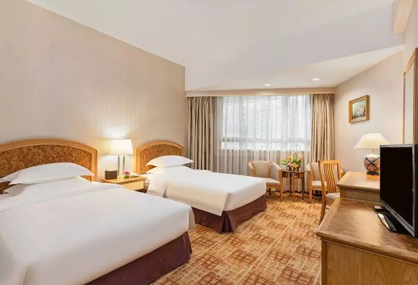 اتاق سوپریور, Century Plaza
